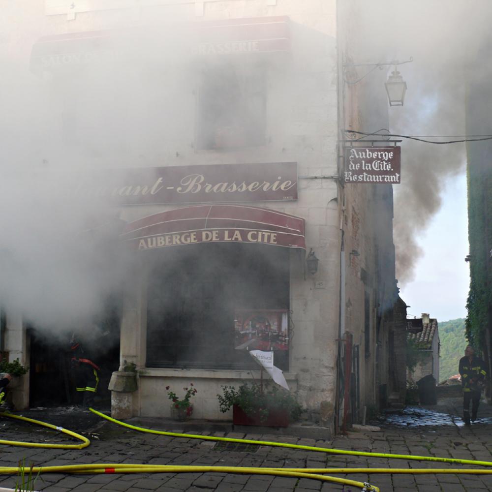 Incendie d&#039;une auberge à Cordes-sur-Ciel