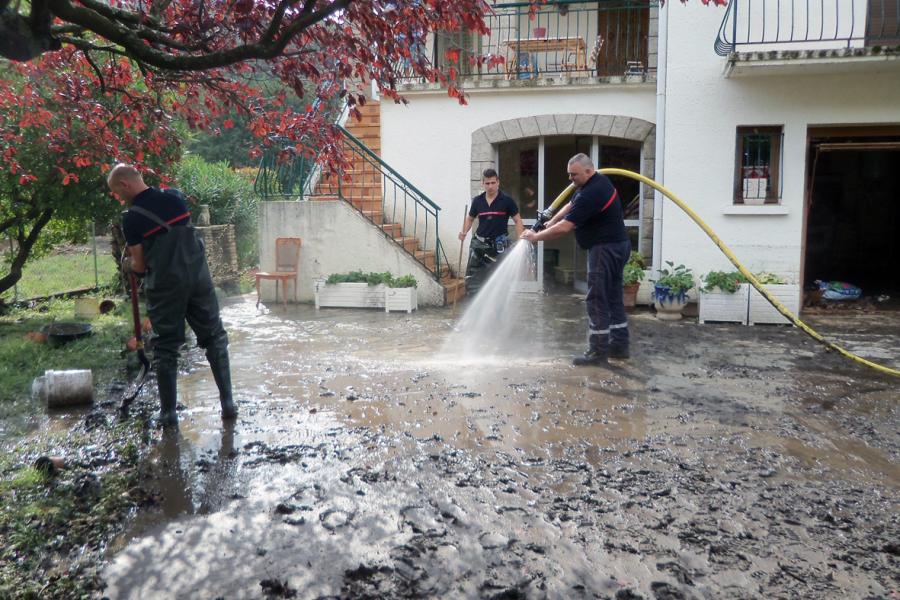 Renfort aux sapeurs-pompiers de l&#039;Hérault