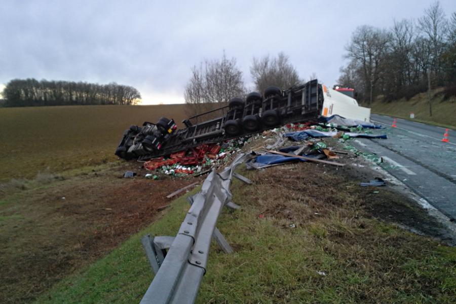 Accident entre un poids-lourd et une voiture à Puylaurens