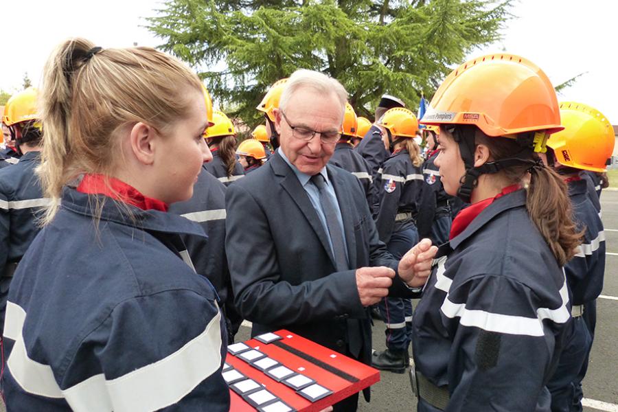 Cérémonie en l&#039;honneur des Jeunes sapeurs-pompiers 
