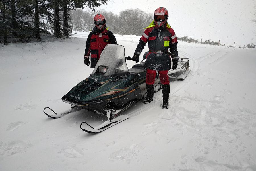 Formation de conduite de la moto-neige du SDIS 81 à Lacaune-les-Bains
