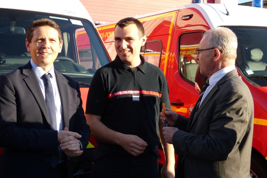 Remise de clés officielle pour 14 nouveaux véhicules 