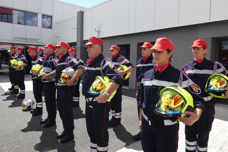 Cérémonie en l'honneur de 16 nouveaux sapeurs-pompiers professionnels
