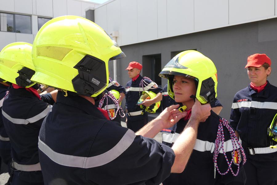 Cérémonie en l'honneur de 16 nouveaux sapeurs-pompiers professionnels