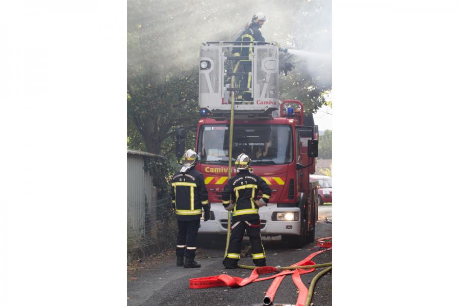 Feu d&#039;un garage sur la commune de Sémalens
