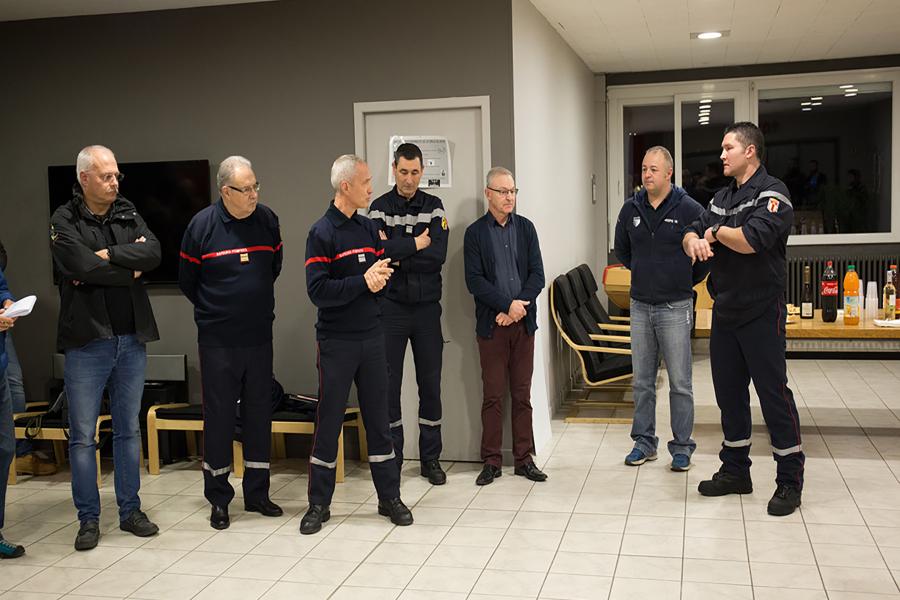 Remise de chèque des sapeurs-pompiers de Castres en faveur du Téléthon 