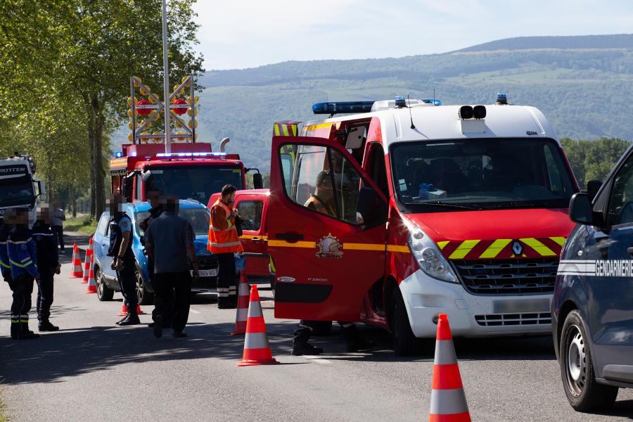 Accident de 2 véhicules à Lescout