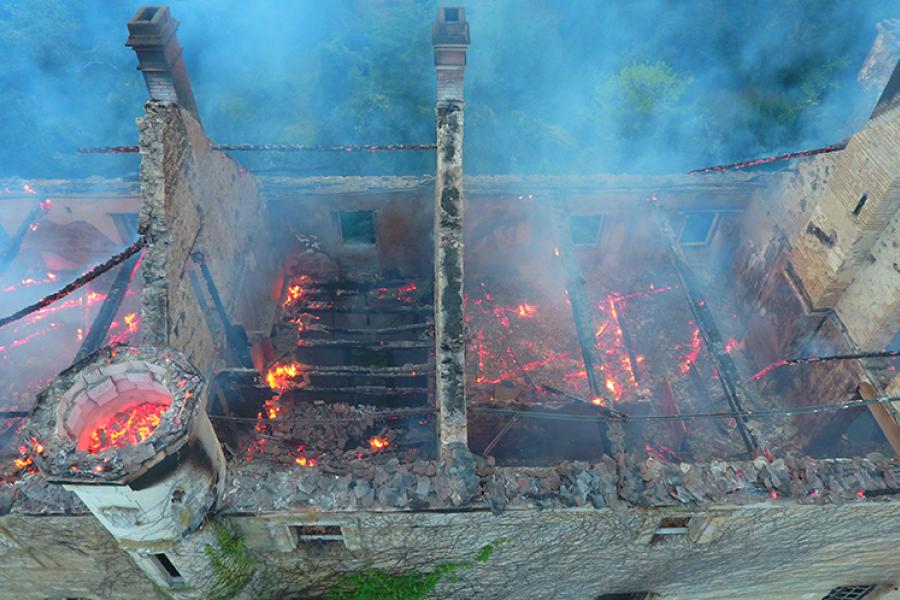 Incendie du château de Lézignac à Graulhet