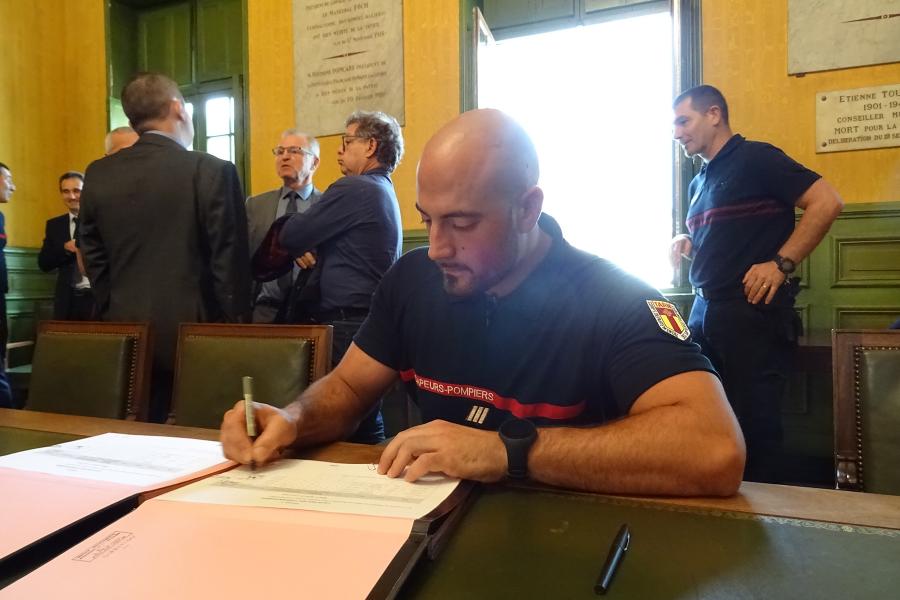Signature de convention au centre de secours de Mazamet