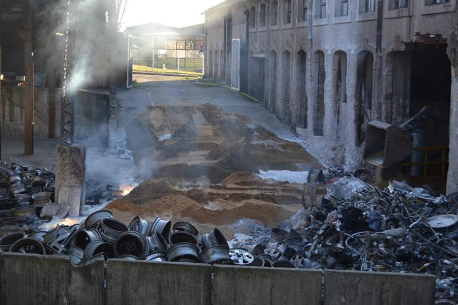 Feu dans une industrie à Saint-Juéry