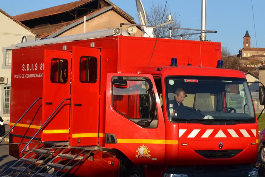 Feu dans une industrie à Saint-Juéry