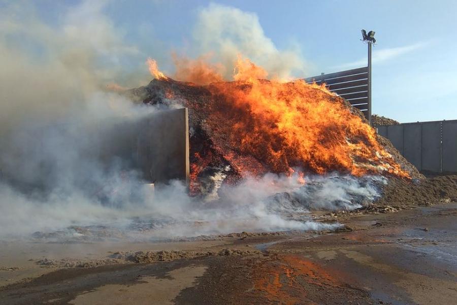Feu dans une déchetterie sur la commune de Labessière-Candeil