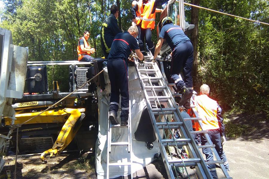 Embardée d&#039;un poids lourd sur la commune de Fiac