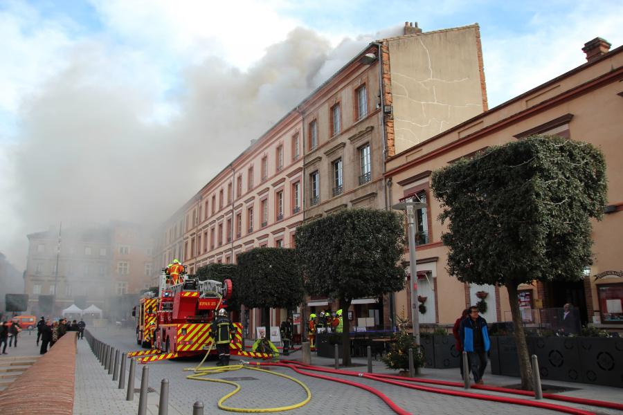 Feu de combles dans le quartier Sainte-Cécile d&#039;Albi