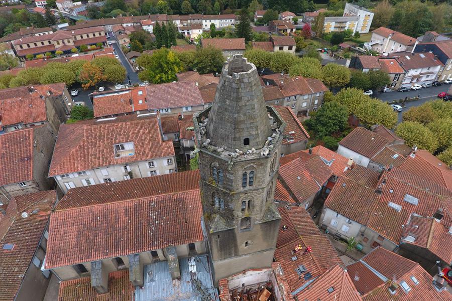 Effondrement du clocher de l&#039;église de Saint-Amans-Soult
