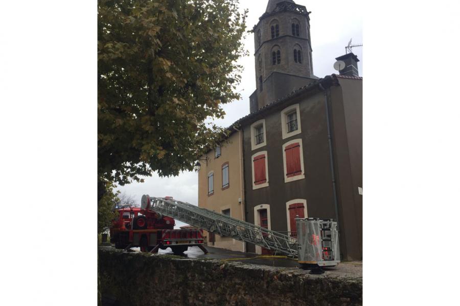 Effondrement du clocher de l&#039;église de Saint-Amans-Soult