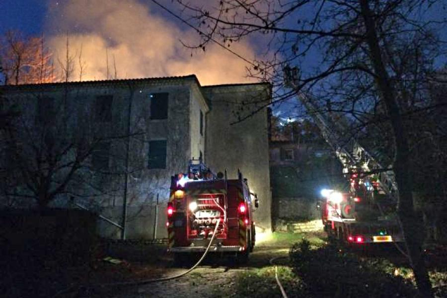 Feu de hangar agricole sur la commune d&#039;Aiguefonde