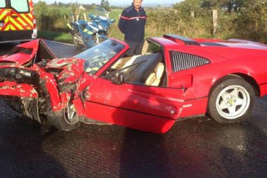 Accident particulier impliquant 3 Ferrari