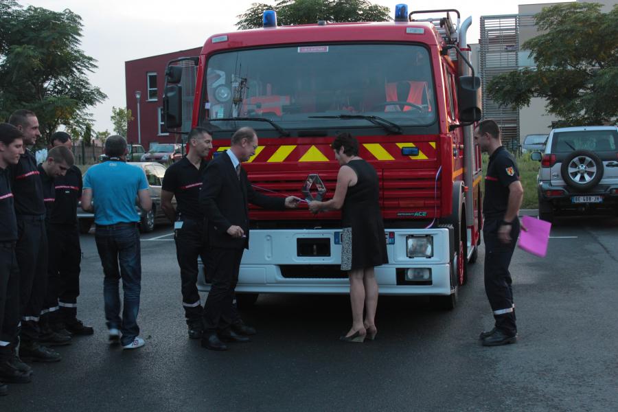 Nouveau fourgon incendie à Lisle-sur-Tarn