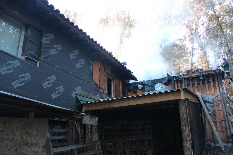 Une maison en construction détruite par un incendie à Saint-Gauzens