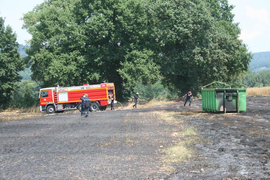 Feu de récolte à Noailhac 