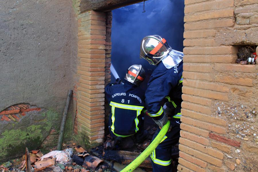 Feu d&#039;habitation sur la commune de Parisot