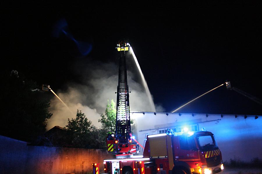 Feu d&#039;entrepôt sur la commune de Mazamet