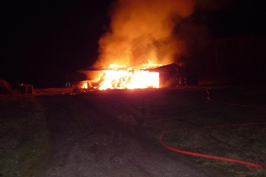 Deux feux de hangars agricoles sur la commune de Cadalen