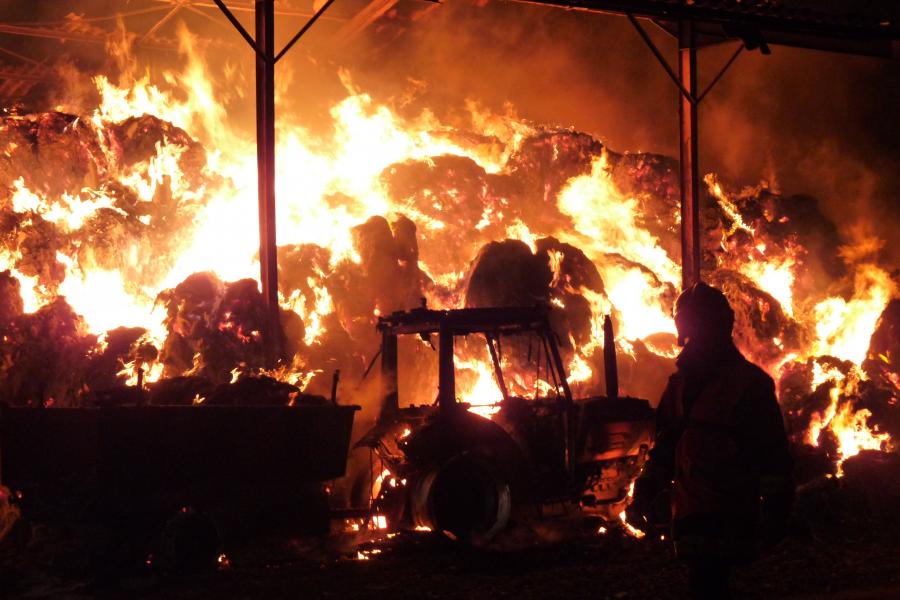 Deux feux de hangars agricoles sur la commune de Cadalen