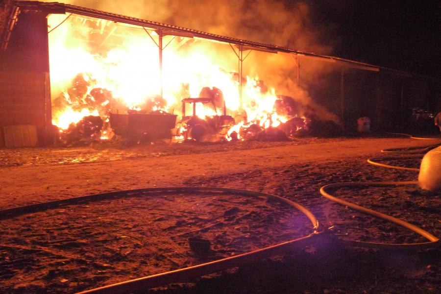Deux feux de hangars agricoles sur la commune de Cadalen
