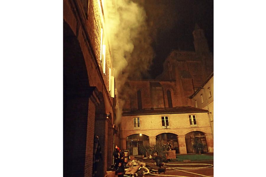 Feu à la mairie de Rabastens
