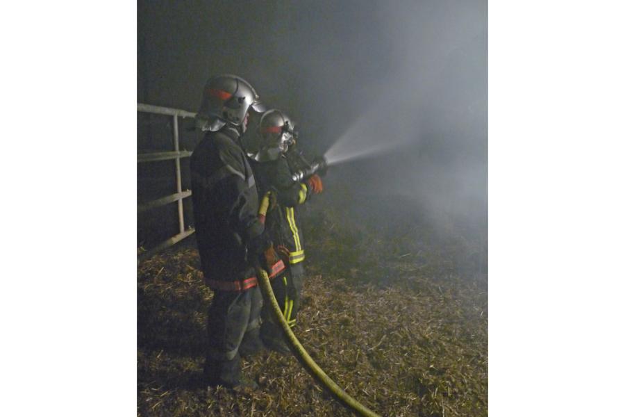 Feu dans un hangar agricole sur la commune de Arthès
