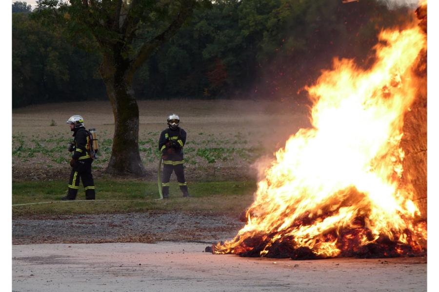 Feu de hangar agricole sur la commune de Saint-Julien-du-Puy