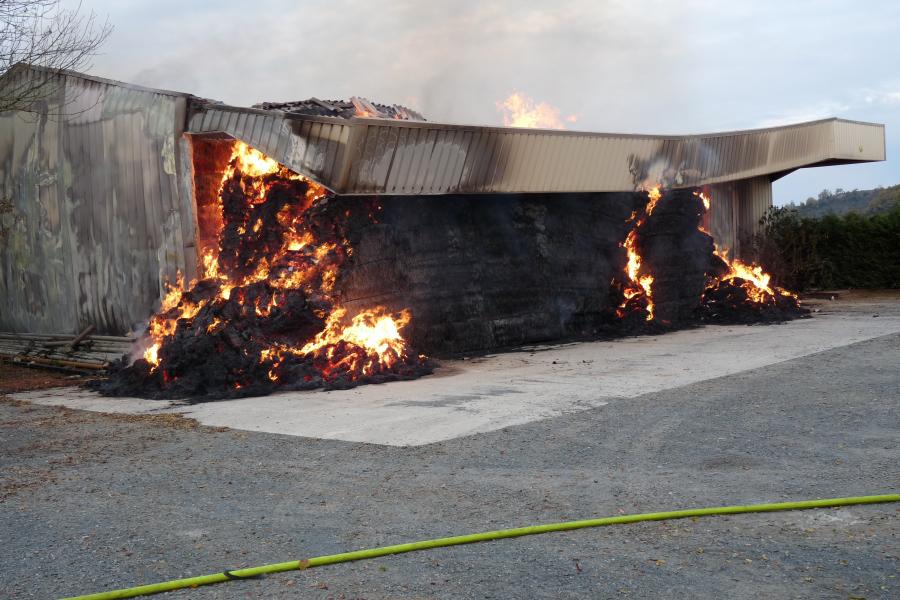 Feu de hangar agricole sur la commune de Saint-Julien-du-Puy