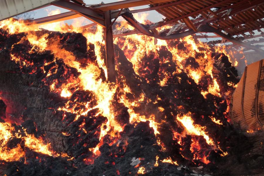 Feu de hangar agricole sur la commune de Saint-Julien-du-Puy