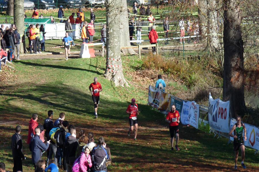 Cross départemental : quand les sapeurs-pompiers tarnais se confrontent à des coureurs internationaux