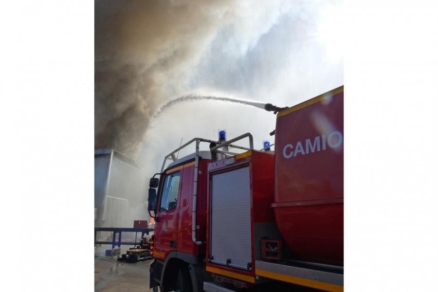 Incendie dans une entreprise de palettes à Gaillac
