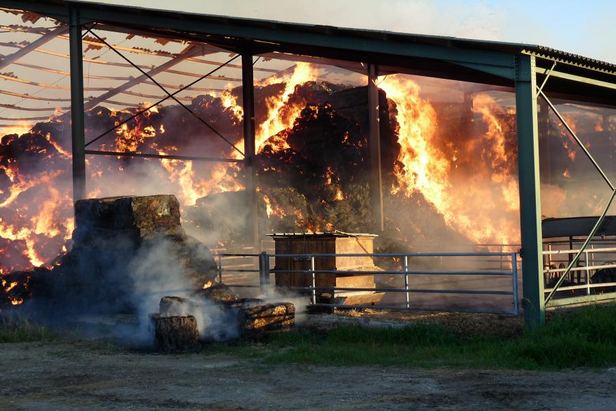 Feu de local agricole à Saint-Gauzens