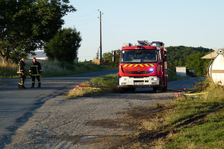 Feu de local agricole à Saint-Gauzens