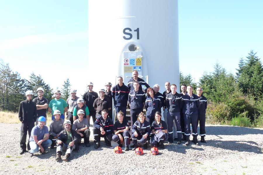 Exercice de secours à personne sur une éolienne