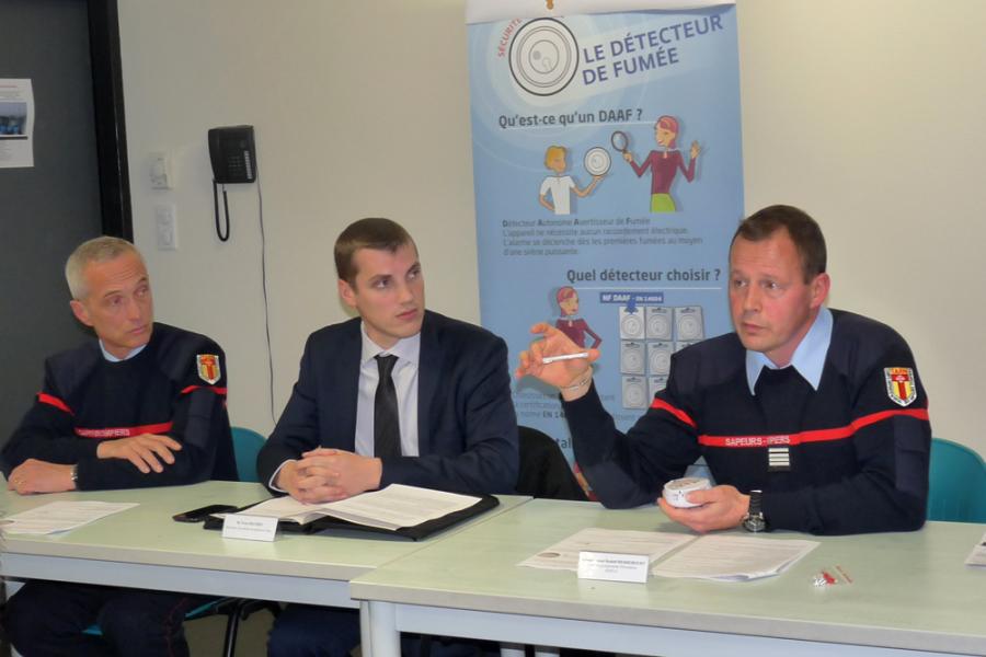 Conférence de presse sur les détecteurs de fumée