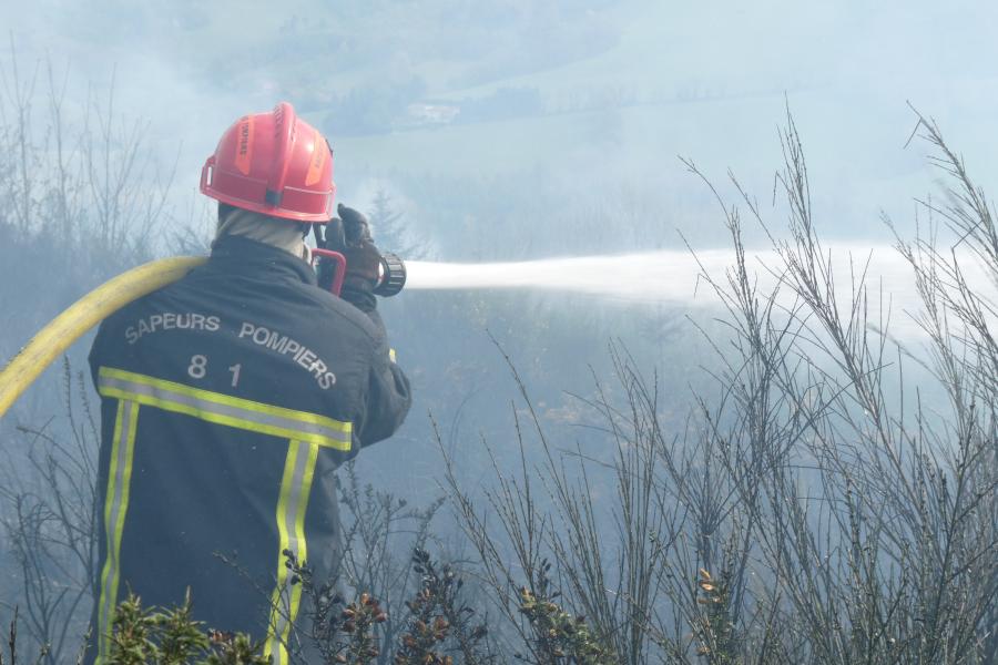 Feu de sous-bois à Saint Amans Valtoret