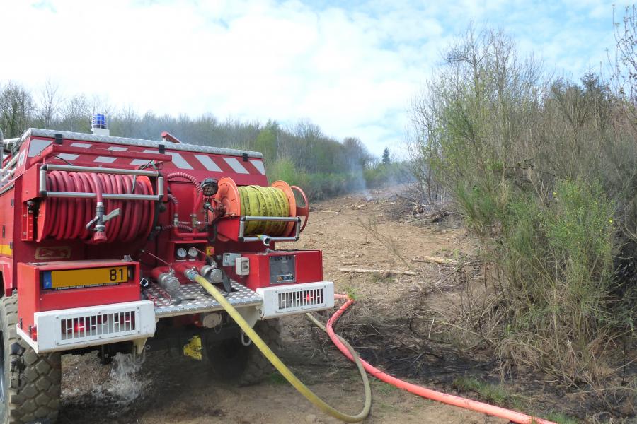 Feu de sous-bois à Saint Amans Valtoret
