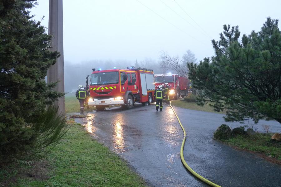 Feu dans un vide sanitaire sur la commune de Pont-de-Larn