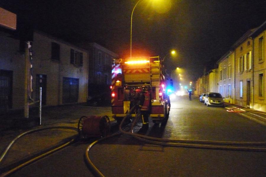 Feu de garage automobile sur la commune de Mazamet