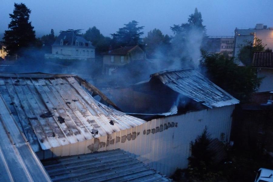 Feu de garage automobile sur la commune de Mazamet