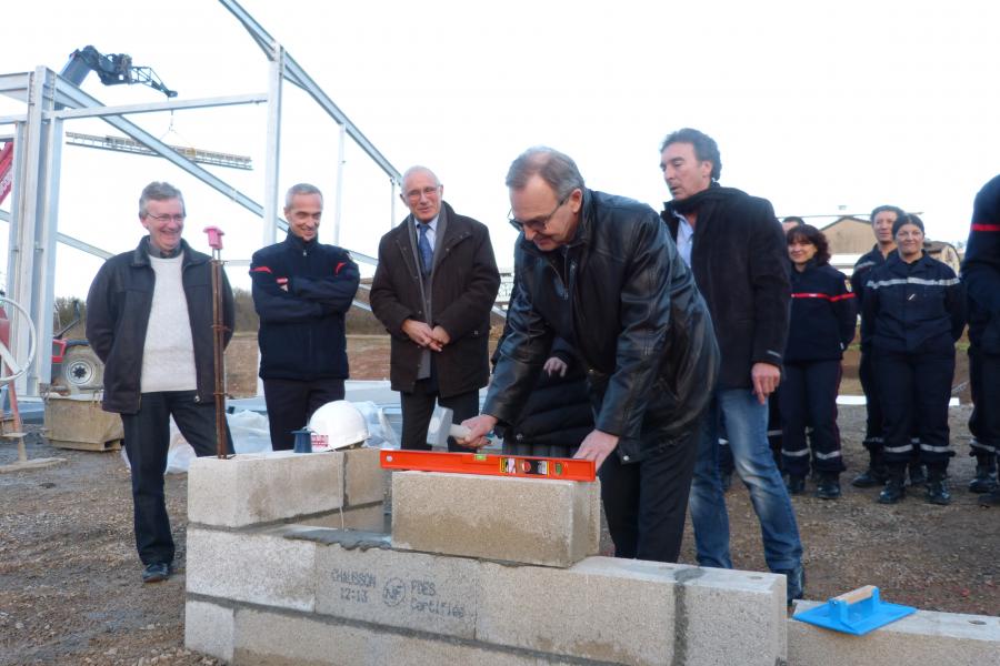 Pose de la première pierre du nouveau centre d&#039;incendie et de secours de Vaour