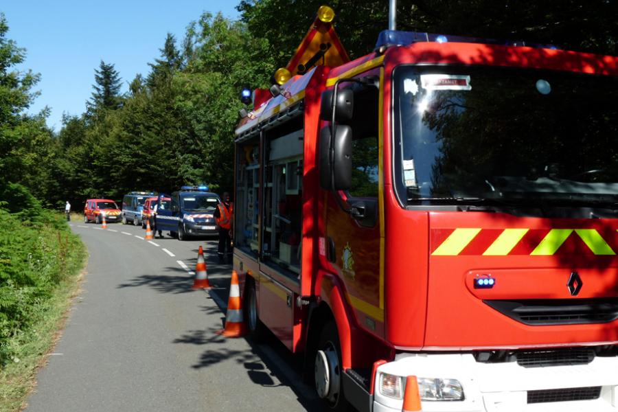Embardée d&#039;une voiture sur la commune de Lacabarède