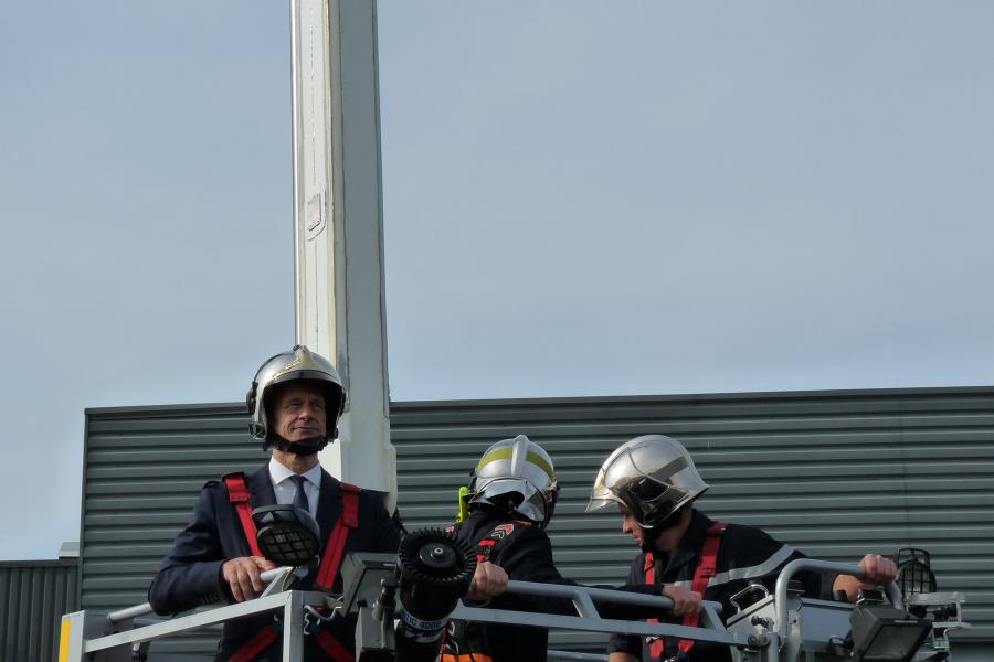 M.le Prefet Jean-Michel Mougard visite le centre de secours principal d&#039;Albi.