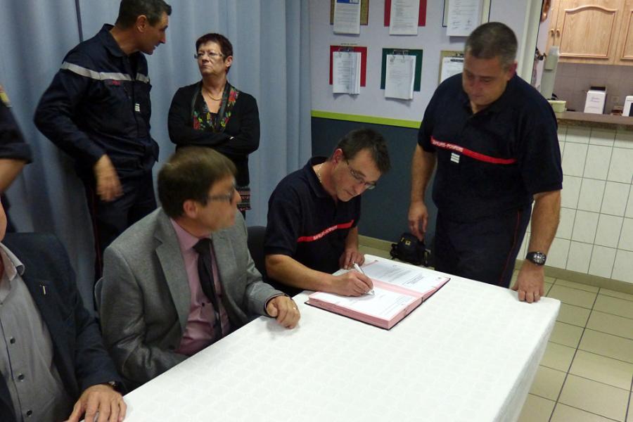 Signature d&#039;une nouvelle convention au centre de secours de Dourgne